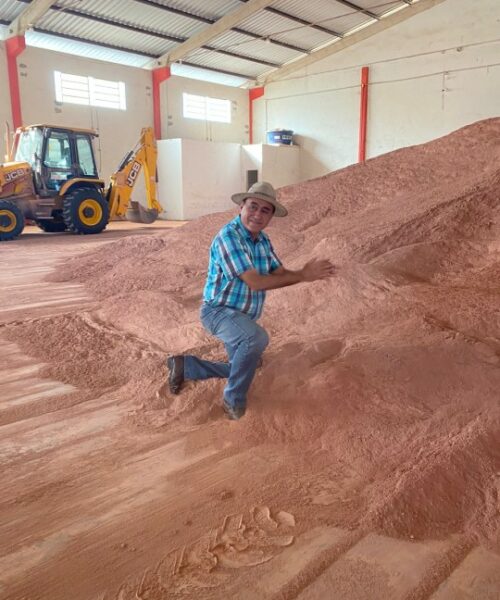 Prefeitura de Rio Branco vai adquirir 3.000 toneladas de calcário para auxiliar a agricultura familiar