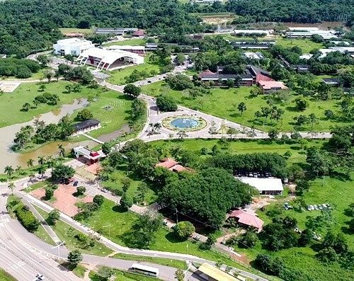 Universidade Federal do Acre recebe curso gratuito sobre impactos e desenvolvimento da Amazônia