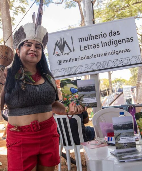 <strong>Projeto incentiva a produção literária de mulheres indígenas no Brasil  como forma de expressão artística e de preservação cultural</strong>