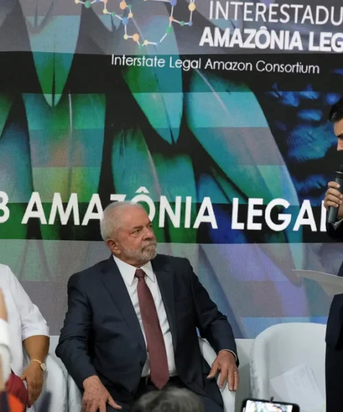 Governadores entregam Carta da Amazônia ao presidente eleito Lula