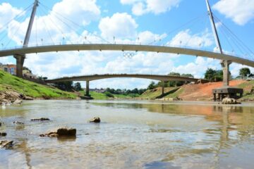 Extremos de cheias e vazantes dos rios do Acre: causas e consequências às populações