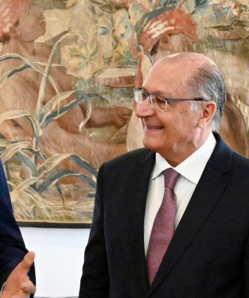 EUA prometem recursos “vultosos” à Amazônia, diz Alckmin