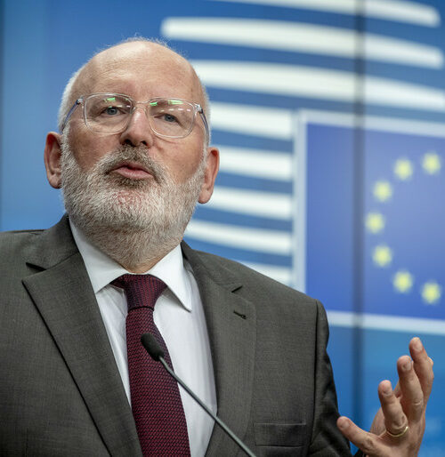 “Vamos ajudar Lula a salvar a Amazônia”, disse o vice-presidente da Comissão Europeia, Frans Timmermans