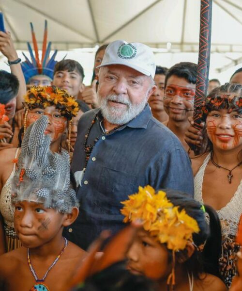 Presidente Lula promete discutir financiamento agrícola para produtores indígenas durante encontro em Roraima