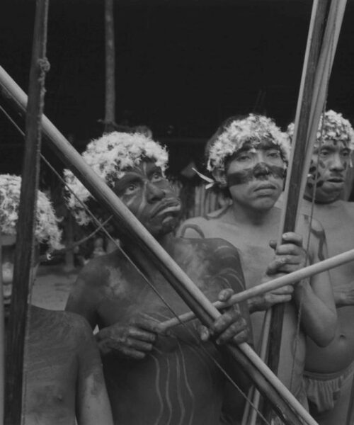 A realidade do povo Yanomami vira tema de exposição fotográfica em São Paulo