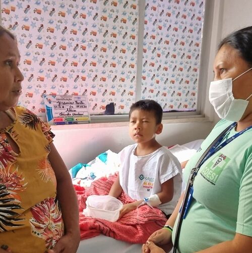 No Amapá, pacientes indígenas contam com intérpretes para ajudar na comunicação durante atendimento médico