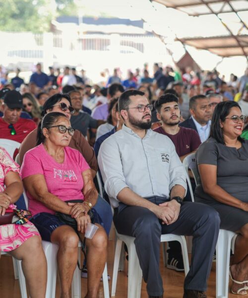 Mais de 500 famílias recebem títulos definitivos em Senador Guiomard, no Acre