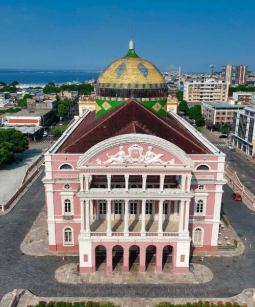 Manaus é a terceira capital do Brasil na preferência de turistas estrangeiros em 2024, aponta Embratur