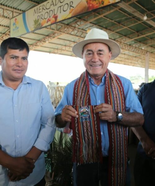 Comitiva peruana visita Ceasa e assina termo de intenção comercial e cultural com Rio Branco