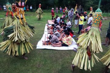 Meninos se tornam adultos em festa cultural do povo Javaé, no Tocantins