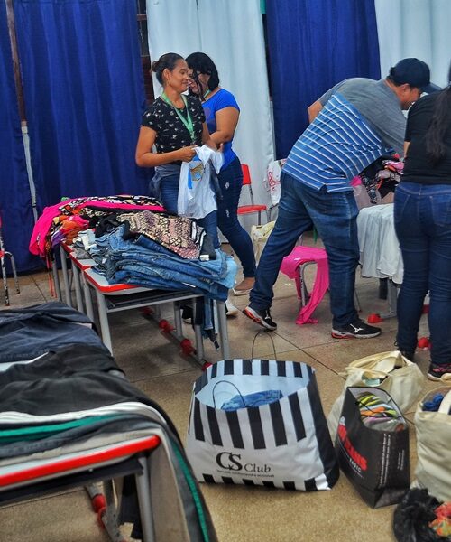 Campanha quer arrecadar itens para ajudar famílias desabrigadas pelas fortes chuvas em Macapá