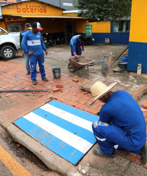 Prefeitura continua serviço de instalação das tampas de drenagem em Rio Branco