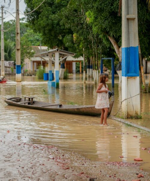 Enchentes já afetam 100 mil pessoas no Acre e governo atua na assistência aos munícipios