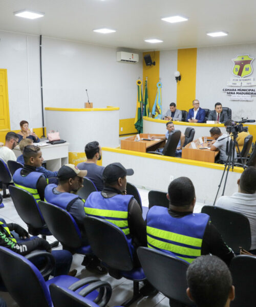 Audiência Pública em Sena Madureira pauta legalização de motoristas de aplicativos no município