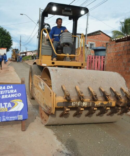 Programa Asfalta Rio Branco já movimenta a cidade com obras em todas as regionais