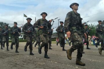 Prefeito de Rio Branco participa de solenidade em comemoração aos 376 anos do Exército Brasileiro