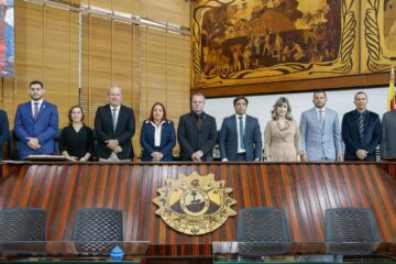 Sessão solene na Aleac celebra dia do Procurador e aniversário da Procuradoria Geral do Estado