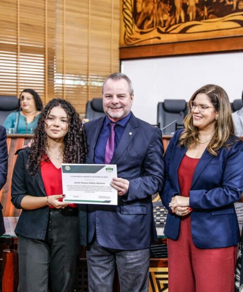 Sessão Solene na Aleac encerra Atividades do Programa Jovem Parlamentar