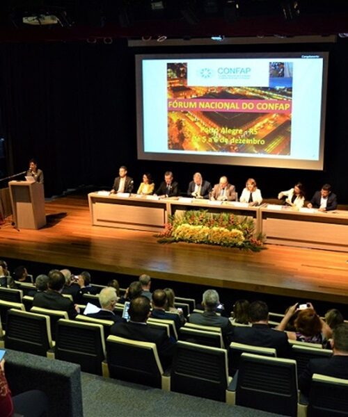 Governo do Amapá debate estratégias de fomento à pesquisa científica durante Fórum