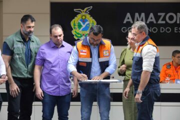 Governador do Amazonas instala comitê de enfrentamento à estiagem e decreta situação de emergência em 20 municípios
