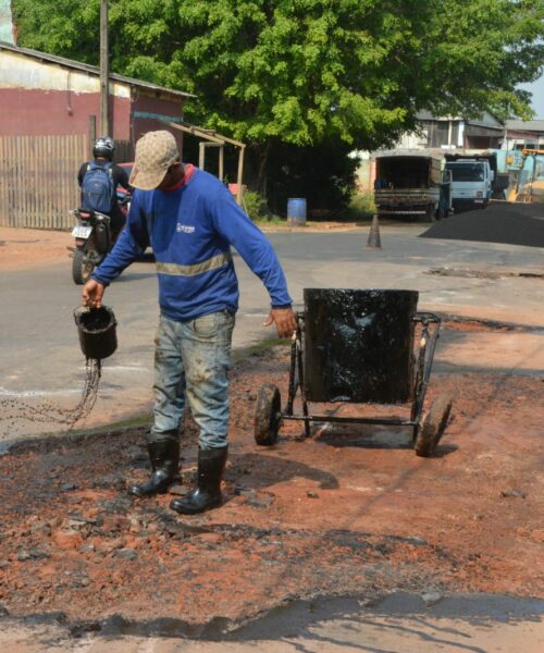 Prefeitura de Rio Branco intensifica pavimentação asfáltica nas principais vias da cidade