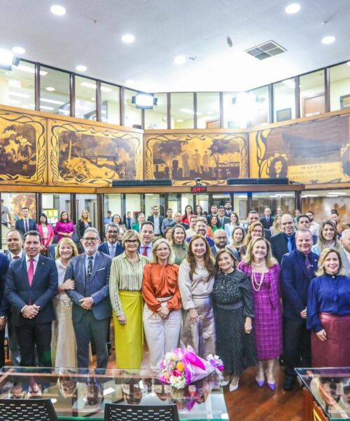 Desembargadora Eva Evangelista é homenageada na Aleac por trajetória de excelência no Judiciário Acreano