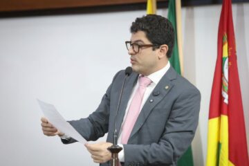 Eduardo Ribeiro pede urgência na convocação do gabinete de crise para atender comunidades afetadas pela seca