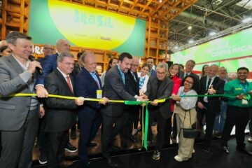 Sabores do Brasil no mundo: presidente da ApexBrasil inaugura pavilhão brasileiro no SIAL Paris 2024