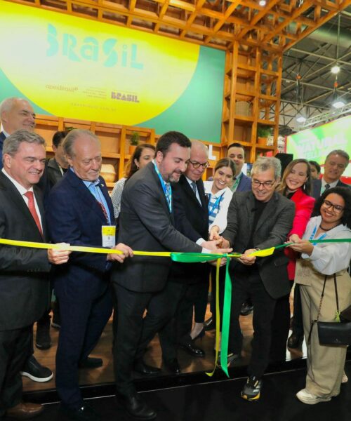 Sabores do Brasil no mundo: presidente da ApexBrasil inaugura pavilhão brasileiro no SIAL Paris 2024