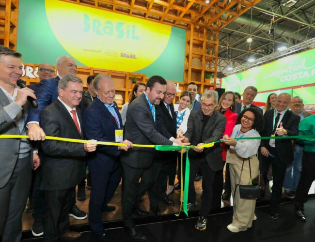 Sabores do Brasil no mundo: presidente da ApexBrasil inaugura pavilhão brasileiro no SIAL Paris 2024