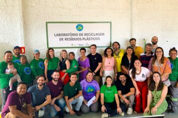 Em Manaus, laboratório para reciclagem de plástico fortalece economia circular