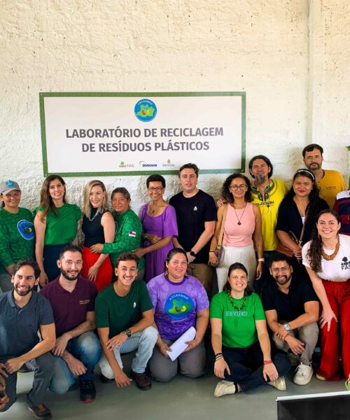 Em Manaus, laboratório para reciclagem de plástico fortalece economia circular