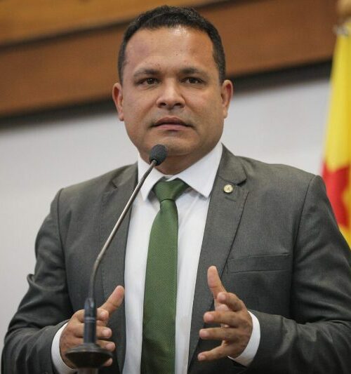 Parlamentar alerta sobre condições das BRs no Acre e solicita atenção do governo federal