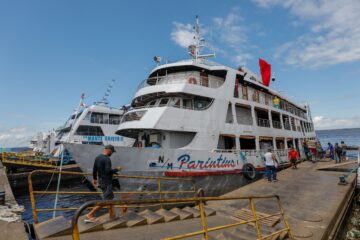 Barcos e lanchas se preparam para aumento de vendas com proximidade da festa dos bumbás em Parintins