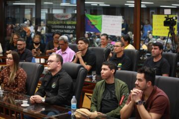 Audiência Pública reúne representantes de sindicatos e associações na sede da Aleac