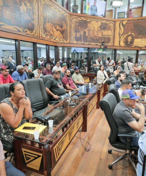 Aleac vira palco de reunião de Produtores rurais que pedem socorro contra embargos e insegurança jurídica