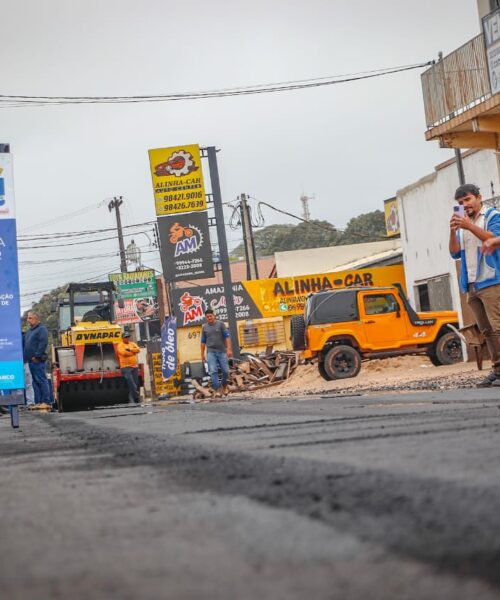 Prefeito de Rio Branco acompanha obras de recapeamento para melhorias viárias em Rio Branco