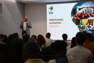 Cadeias produtivas do cacau e do açaí são temas de seminário realizado em Belém