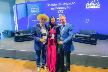 Prefeitura de Rio Branco recebe troféu Impacto na Educação, em São Paulo