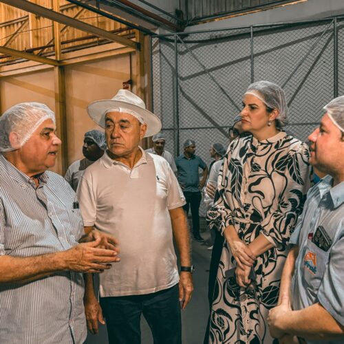 Prefeito de Rio Branco visita fábrica de ração e destaca importância do fortalecimento da indústria no Acre
