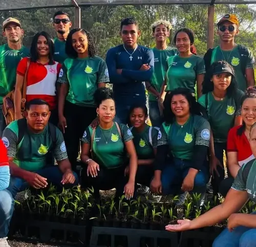 Parceria entre Ideflor-Bio e Escola Tecnológica de Salvaterra instala Sistema Agroflorestal em comunidade