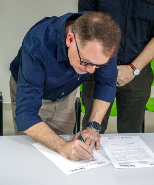Prefeitura de Rio Branco recebe equipamentos para fortalecer combate ao desmatamento e queimadas