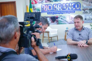 Rio Branco inicia planejamento para municipalização de escolas estaduais