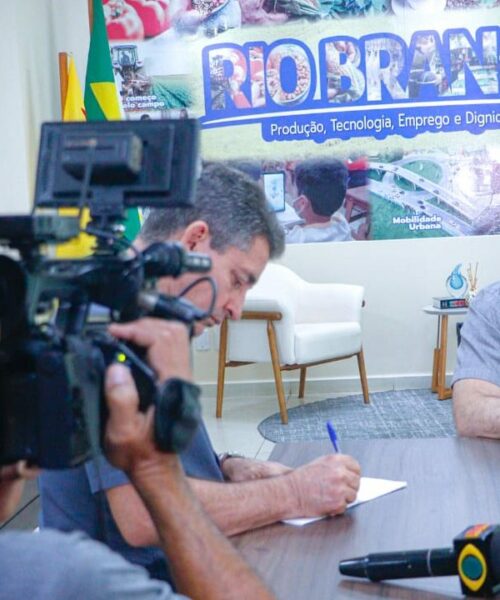 Rio Branco inicia planejamento para municipalização de escolas estaduais