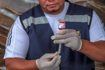 Vacinação antirrábica gratuita é ofertada em Rio Branco durante o mês de setembro