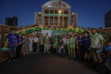 Setembro Verde: Teatro Amazonas é iluminado em homenagem à luta pelos direitos da pessoa com deficiência