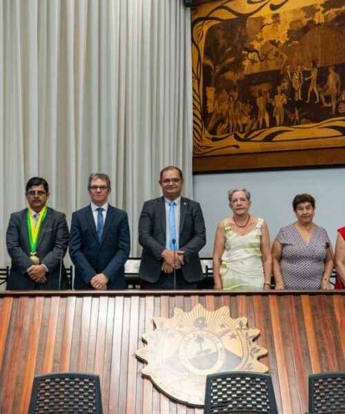Aleac realiza sessão solene em homenagem aos povos peruanos e reforça integração cultural