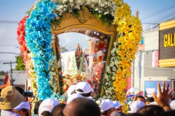 Círio de Nazaré emociona devotos em Macapá e reúne multidão nas ruas da capital