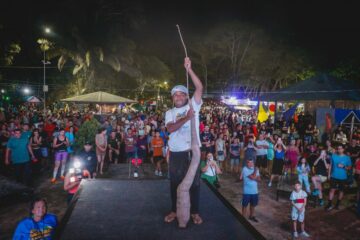Produtor vence concurso da maior macaxeira com raiz de 11 quilos em festival no Acre