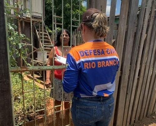 Defesa Civil realiza cadastramento de famílias afetadas por alagações em Rio Branco
